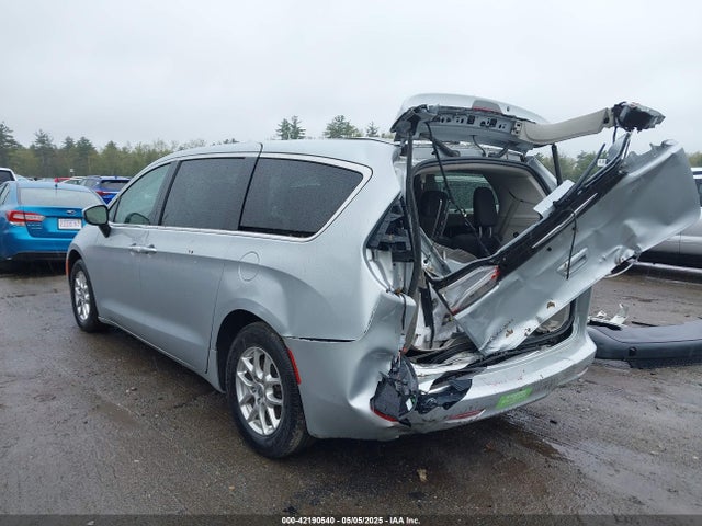 Chrysler Voyager 2023 2C4RC1CG6PR616945 Image 3
