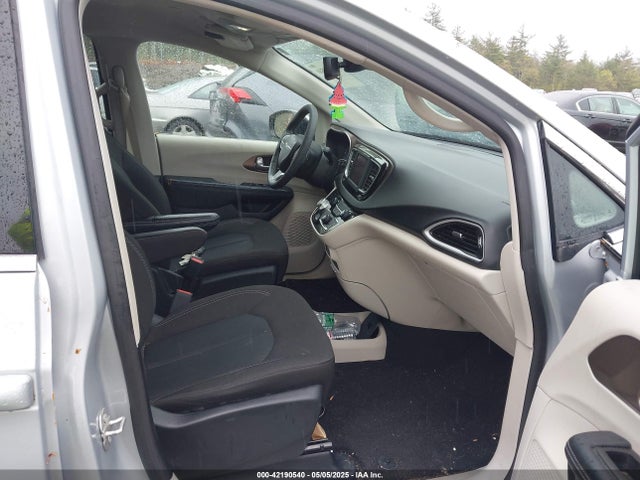 Chrysler Voyager 2023 2C4RC1CG6PR616945 Image 5