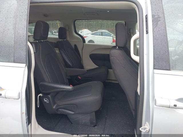 Chrysler Voyager 2023 2C4RC1CG6PR616945 Image 8