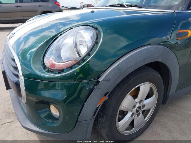 WMWXU1C52G2D10035 Mini Hardtop Cooper