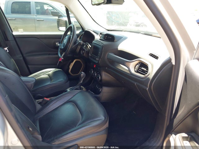 ZACCJADT5FPC38577 Jeep Renegade Limited