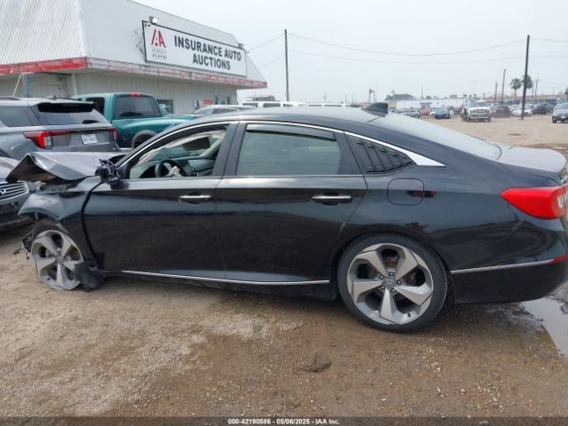 1HGCV2F96JA031816 Honda Accord Touring 2.0t
