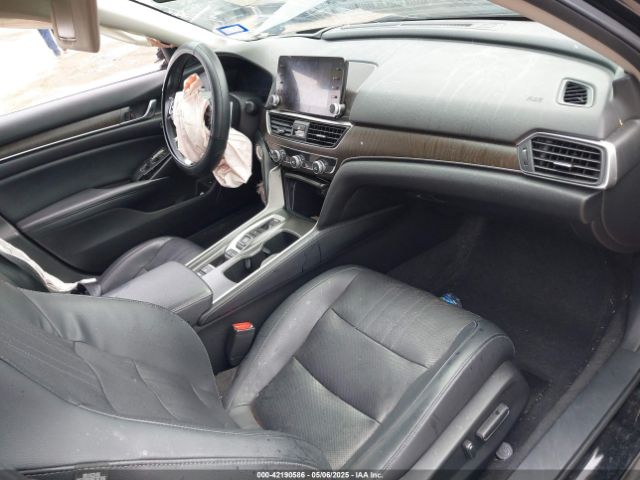 1HGCV2F96JA031816 Honda Accord Touring 2.0t