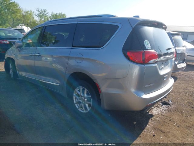 2020 CHRYSLER PACIFICA 2C4RC1BG9LR276279 Photo 2