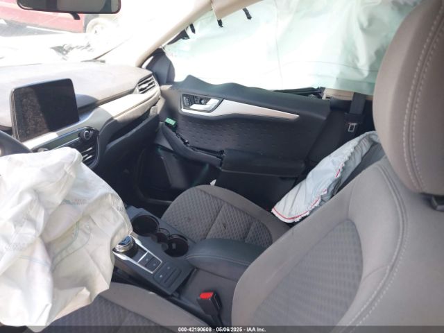 1FMCU9G61LUC53241 Ford ESCAPE SE
