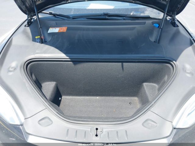 2017 TESLA MODEL S 5YJSA1E10HF220006 Photo 9