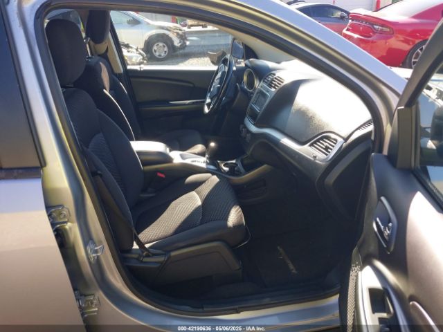 3C4PDCBG4HT563310 Dodge Journey Sxt