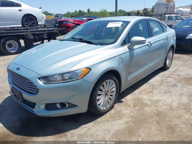 2013 Ford Fusion Energi Se Luxury მანქანა იყიდება აუქციონზე, vin: 3FA6P0PU9DR365853, აუქციონის ნომერი: 42190661