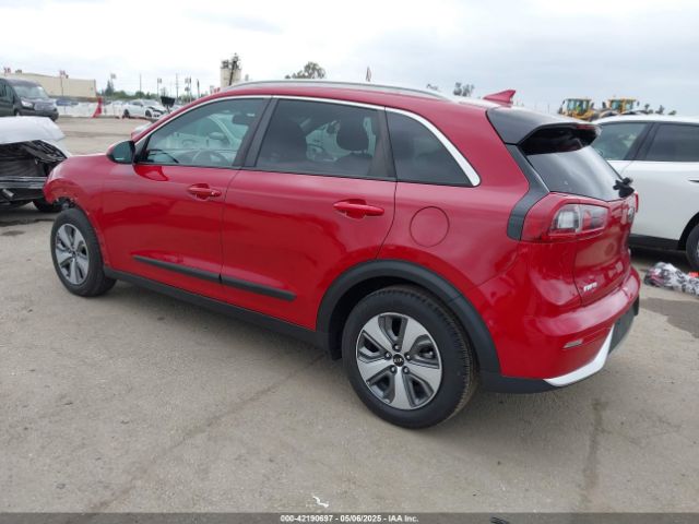 KNDCB3LCXJ5177772 KIA NIRO LX