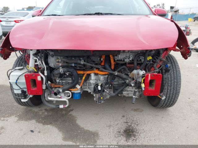 KNDCB3LCXJ5177772 KIA NIRO LX