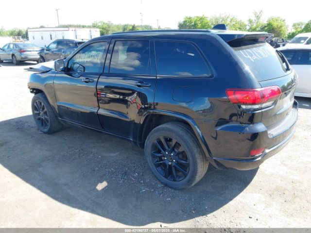 2018 JEEP GRAND CHEROKEE 1C4RJFAG6JC147832 Photo 2