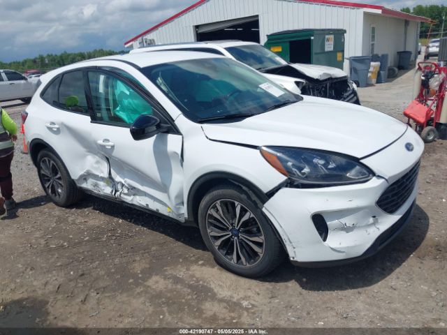 2022 FORD ESCAPE 1FMCU0G69NUB93014