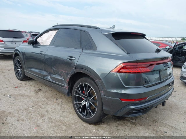 2022 AUDI Q8 WA1EVBF16ND007905 Photo 2
