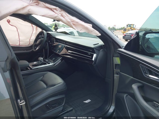2022 AUDI Q8 WA1EVBF16ND007905 Photo 4