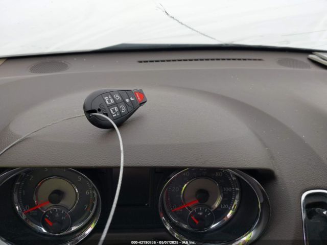 2015 CHRYSLER TOWN & COUNTRY 2C4RC1BG1FR740265 Photo 10