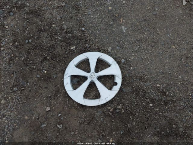 JTDKN3DU8F0408862 Toyota Prius Three