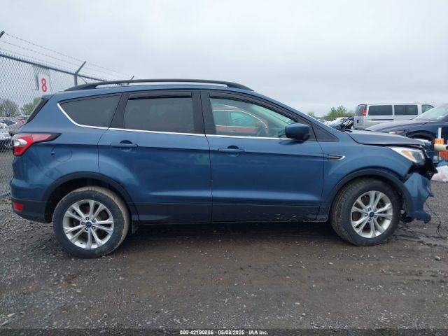 1FMCU9GD4JUA68645 Ford ESCAPE SE