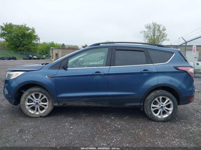 1FMCU9GD4JUA68645 Ford ESCAPE SE