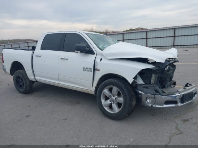 2017 RAM 1500 3C6RR7LT2HG637806