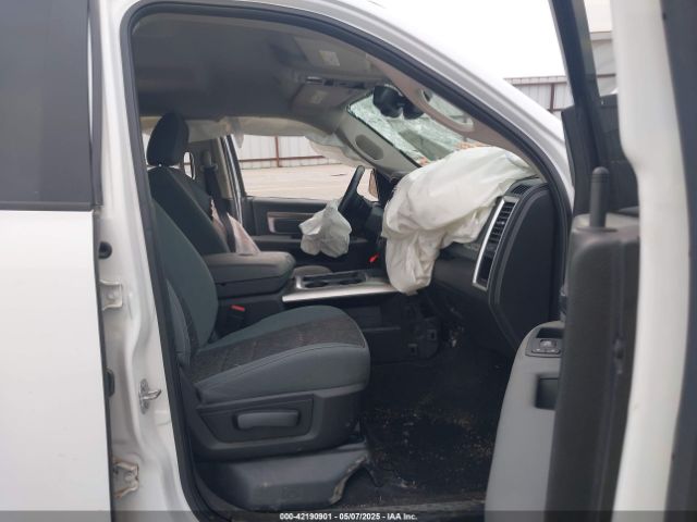 2017 RAM 1500 3C6RR7LT2HG637806 Photo 4