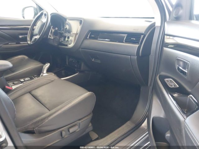 2018 MITSUBISHI OUTLANDER PHEV JA4J24A54JZ030691 Photo 4
