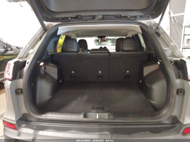 1C4PJMDXXKD350693 Jeep Cherokee Limited 4x4