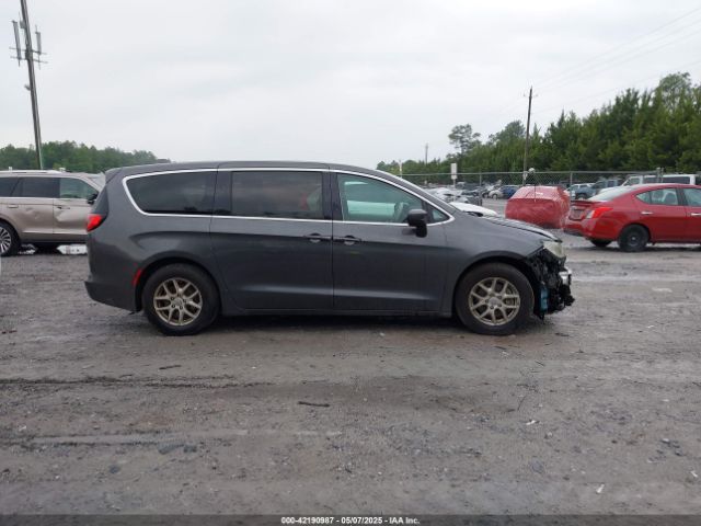 2C4RC1DG2HR523842 Chrysler Pacifica Touring