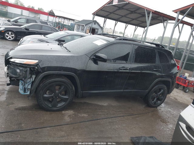 1C4PJMCB2FW792397 Jeep Cherokee Latitude Altitude