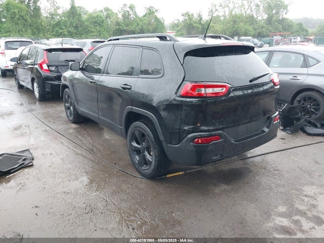 1C4PJMCB2FW792397 Jeep Cherokee Latitude Altitude
