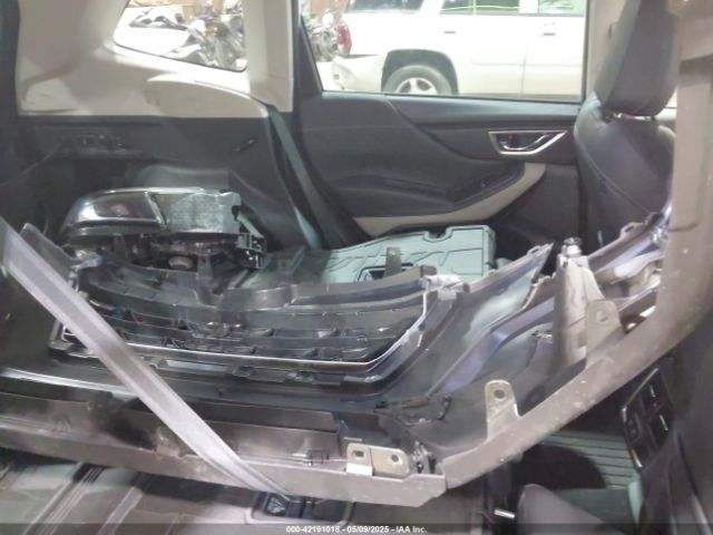JF2SKAPC8NH520370 Subaru Forester Limited