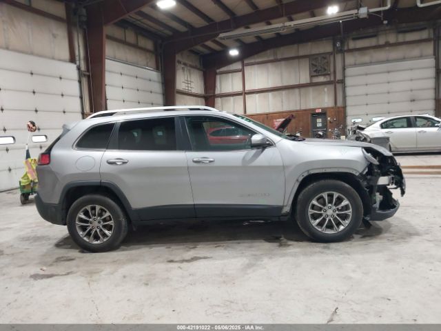 1C4PJMLB2KD289149 Jeep Cherokee Latitude Plus 4x4