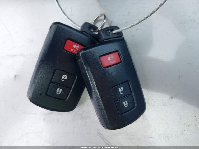 2T3WFREV1JW427878 Toyota Rav4 Xle