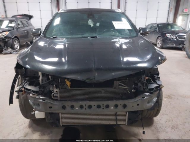 5LMTJ2AH3FUJ40676 Lincoln MKC