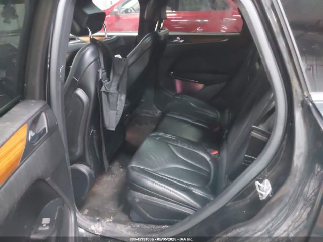 5LMTJ2AH3FUJ40676 Lincoln MKC
