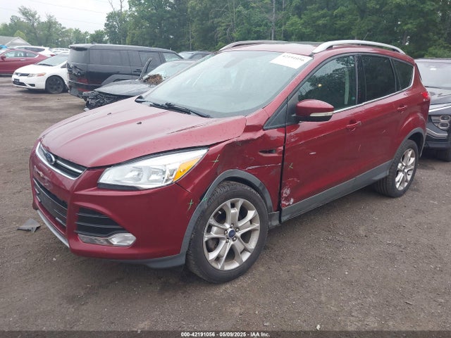 1FMCU0JX0EUC46569 Ford Escape Titanium