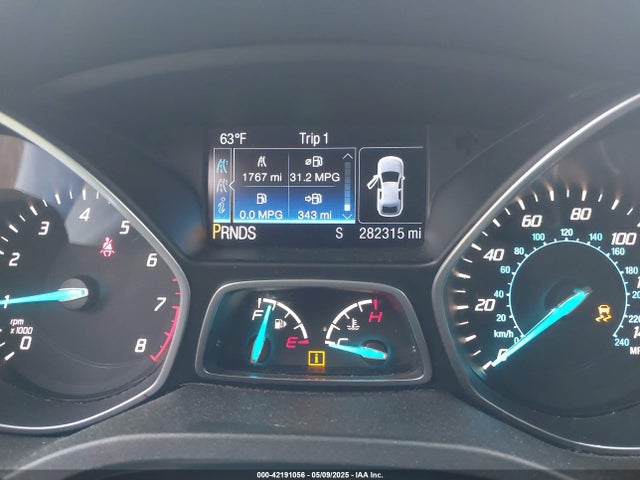1FMCU0JX0EUC46569 Ford Escape Titanium