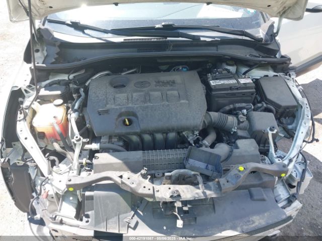 NMTKHMBX9KR095031 Toyota C-HR XLE