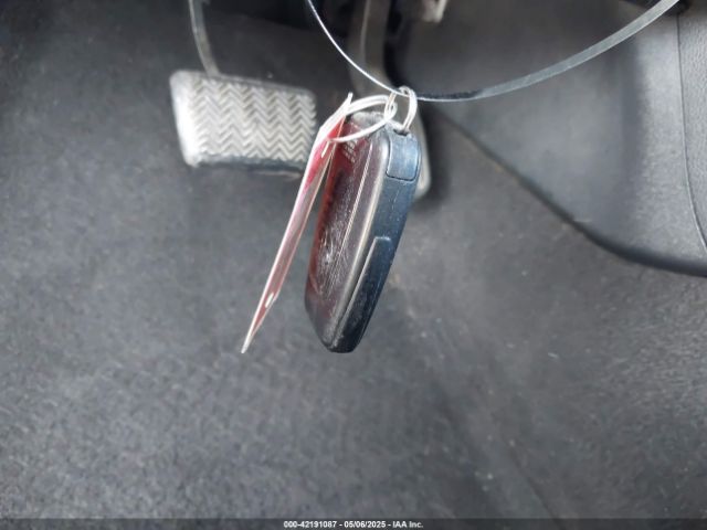 NMTKHMBX9KR095031 Toyota C-HR XLE