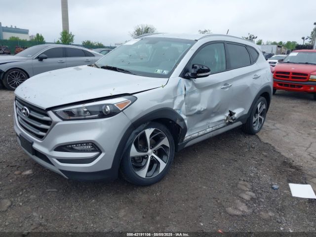 KM8J3CA29HU596173 Hyundai Tucson Sport
