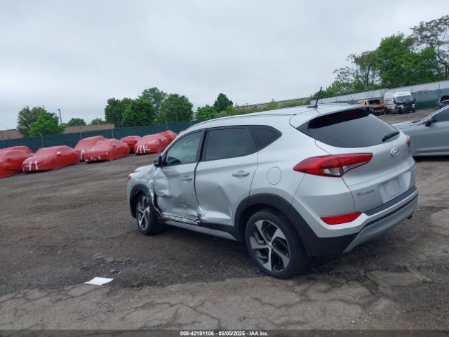 KM8J3CA29HU596173 Hyundai Tucson Sport