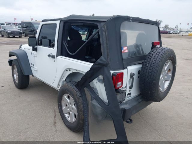 2015 JEEP WRANGLER 1C4AJWAG6FL692935 Photo 2