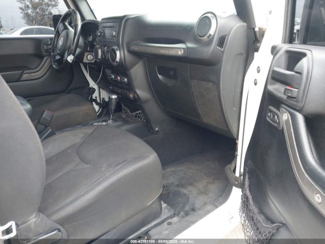 2015 JEEP WRANGLER 1C4AJWAG6FL692935 Photo 4
