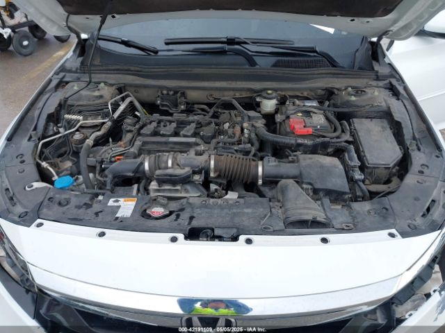 1HGCV1F9XJA047799 Honda Accord Touring