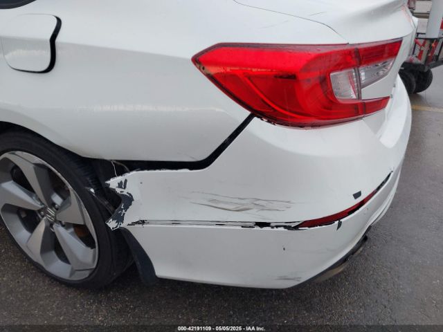 1HGCV1F9XJA047799 Honda Accord Touring