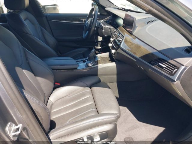 WBAJE5C55KWW11827 BMW 540I