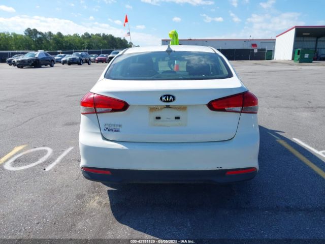 3KPFL4A70JE169397 KIA FORTE LX