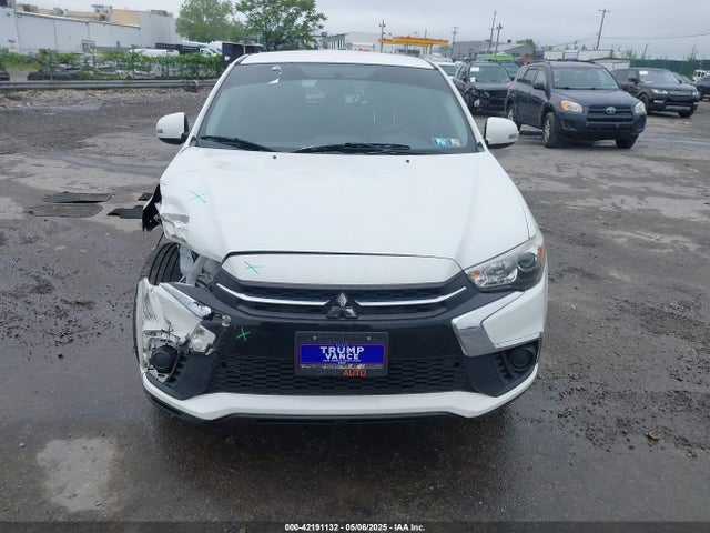 JA4AP3AU6JU011611 Mitsubishi Outlander Sport 2.0 Es