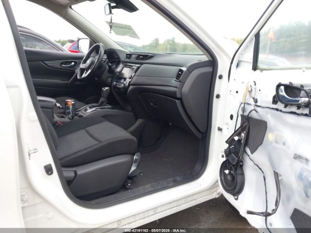 JN8AT2MV4KW372524 Nissan ROGUE SV