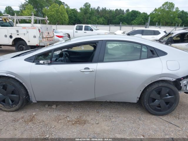 JTDACAAU1S3051396 Toyota Prius Le