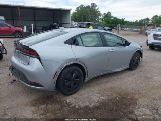 JTDACAAU1S3051396 Toyota Prius Le